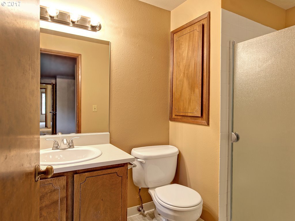 385 Southwest 121st Place Portland, OR 97225 - Photo 17 of 17 Gallery Image 17