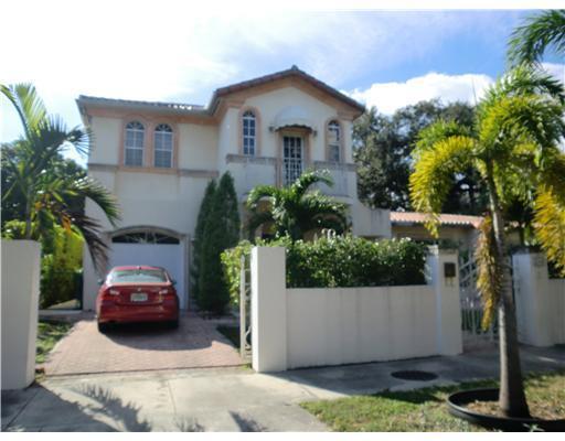 244 Southwest 28th Road Miami, FL 33129 - Photo 2 of 24