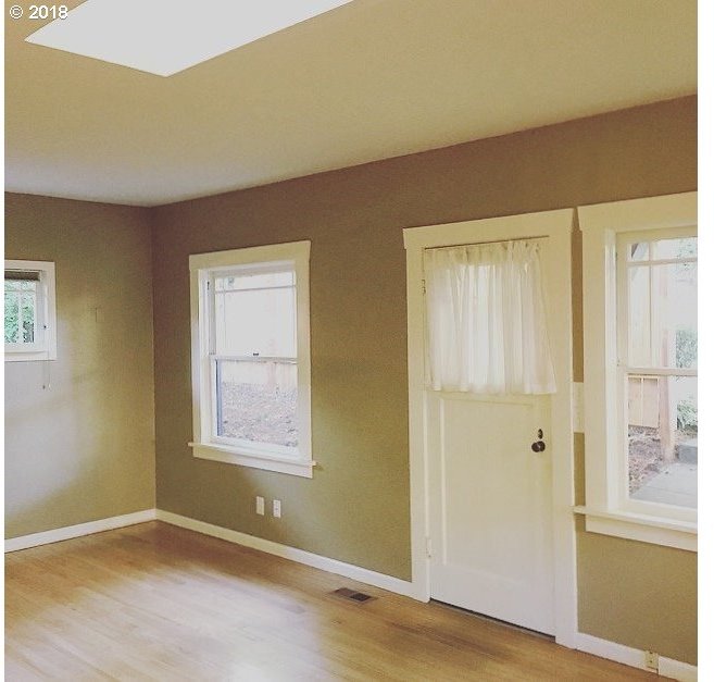 32 Southwest Seymour Street Portland, OR 97239 - Photo 7 of 16 Gallery Image 7
