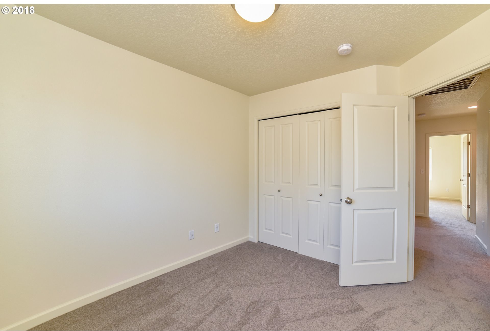 827 Southwest Windrose Terrace Beaverton, OR 97003 - Photo 14 of 32