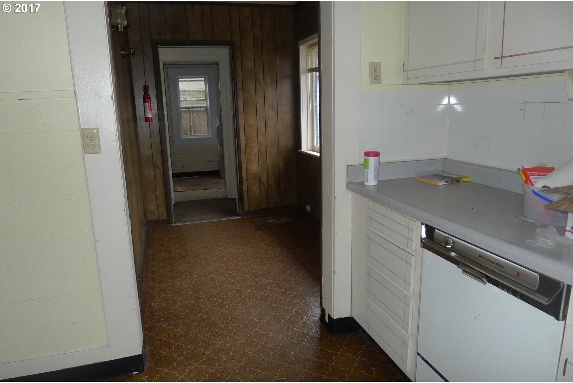 381 Hawthorne Avenue Reedsport, OR 97467 - Photo 5 of 28