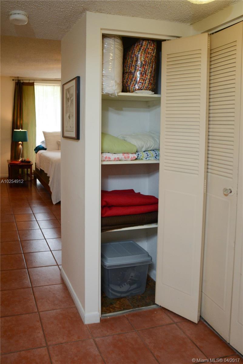 1655 Northeast 115th Street, Unit 5B Miami, FL 33181 - Photo 9 of 19