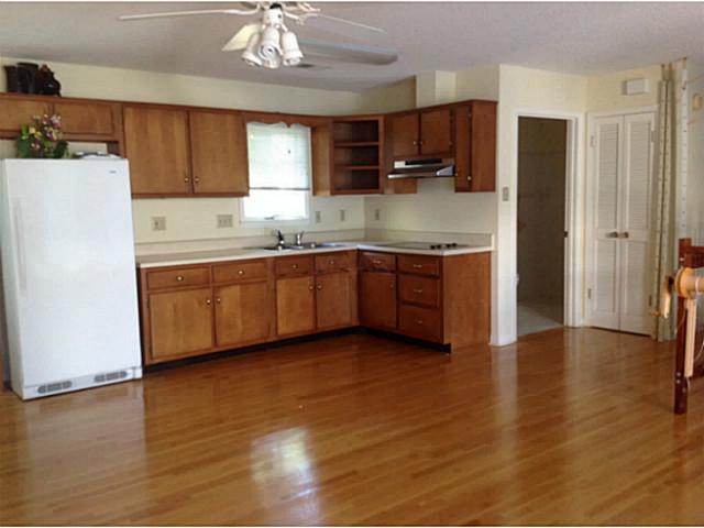 5831 Ridgevale Road Memphis, TN 38119 - Photo 16 of 24 In-Law Kitchen