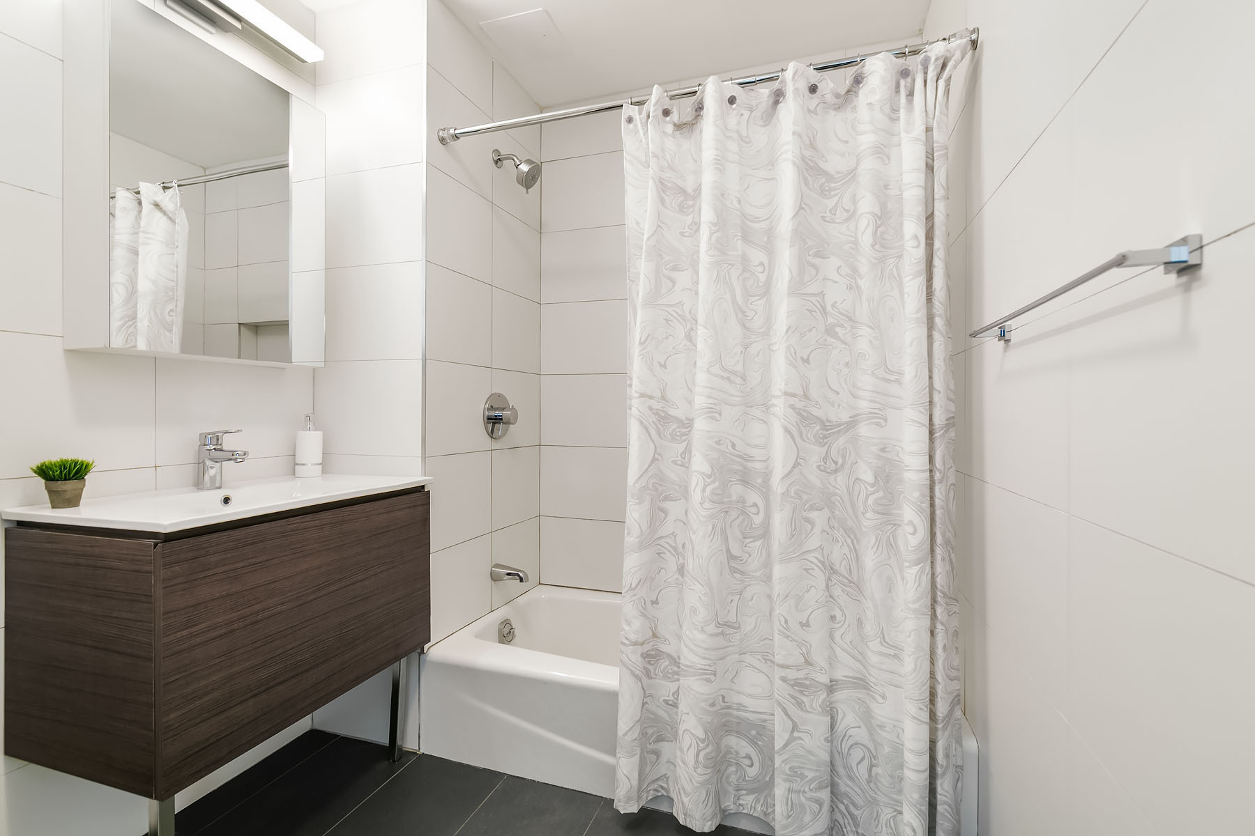 31-43 Vernon Boulevard, Unit 710 Queens, NY 11106 - Photo 8 of 8