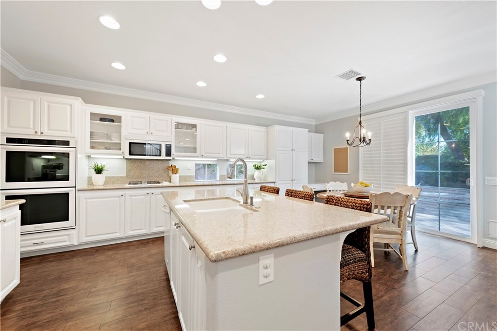 25 Laurelhurst Drive Ladera Ranch, CA 92694 - Photo 11 of 54