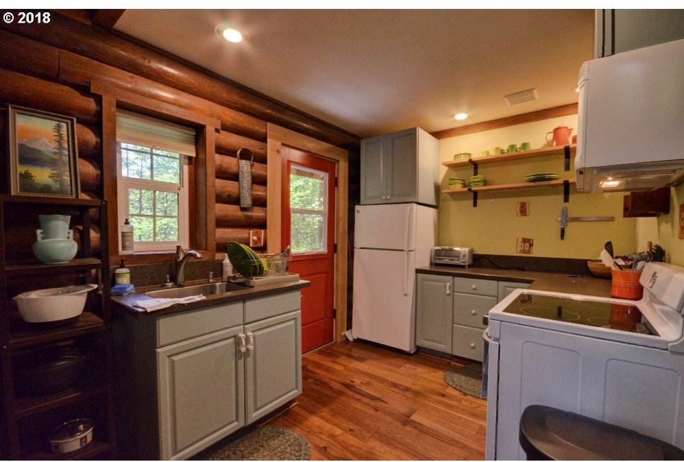 21249 East Briarwood Road Rhododendron, OR 97049 - Photo 9 of 27