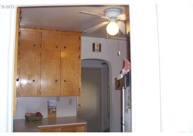 512 Northwest 11th Street Pendleton, OR 97801 - Photo 5 of 7 Gallery Image 5