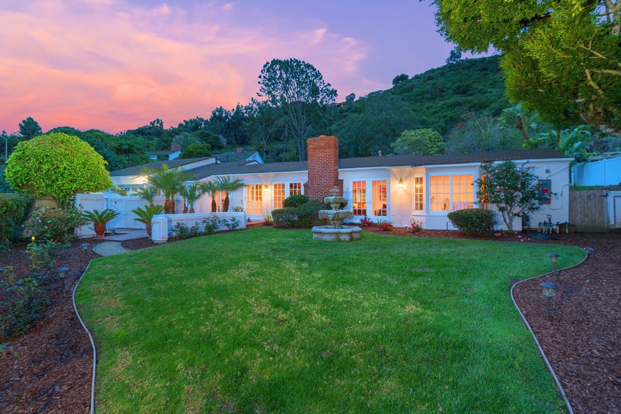 2569 Hidden Valley Road La Jolla, CA 92037 - Photo 1 of 15
