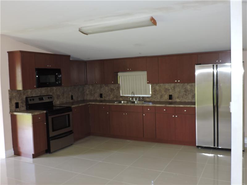 24430 Southwest 157th Avenue Homestead, FL 33031 - Photo 19 of 29