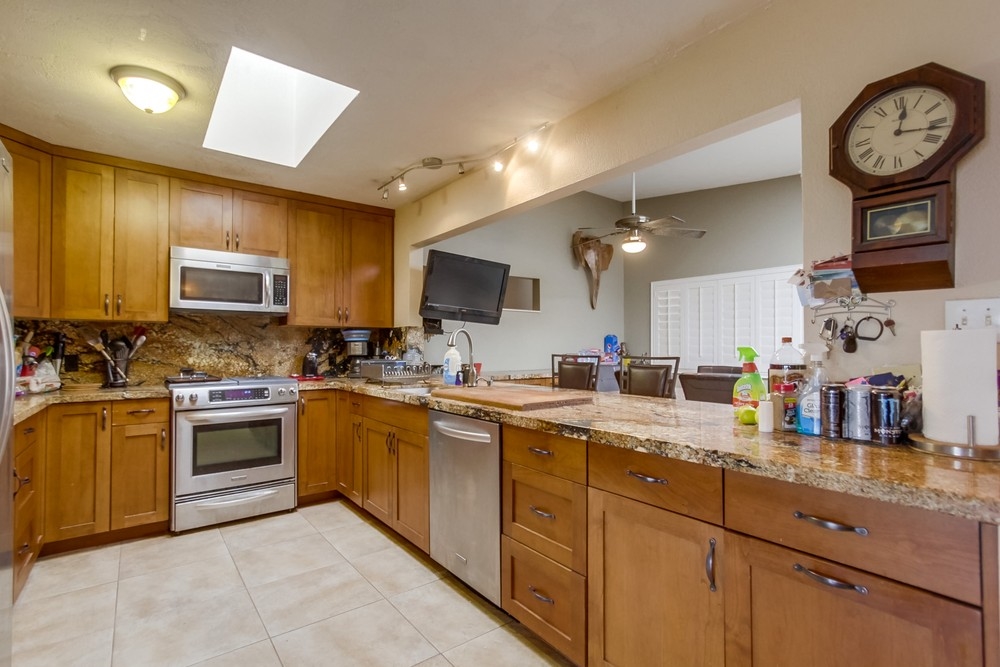 3778 El Canto Drive Spring Valley, CA 91977 - Photo 5 of 25