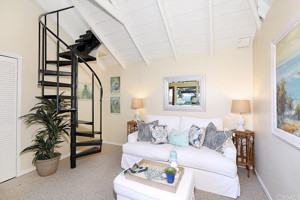 581 Diamond Street Laguna Beach, CA 92651 - Photo 23 of 51