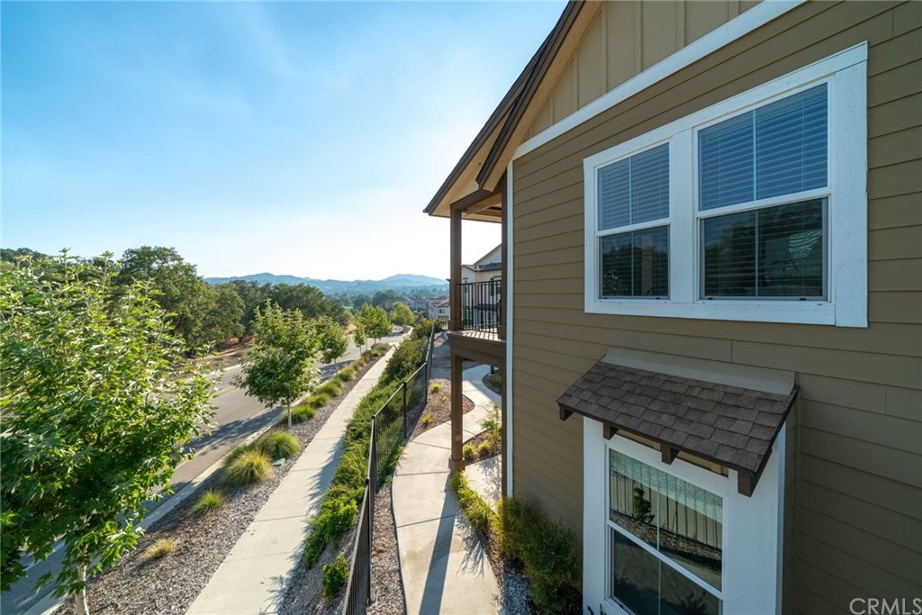 9360 Riberena Circle Atascadero, CA 93422 - Photo 2 of 21