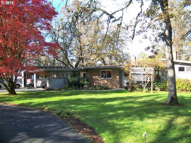 15 Southgate Road Roseburg, OR 97471 - Photo 1 of 12 Gallery Image 1