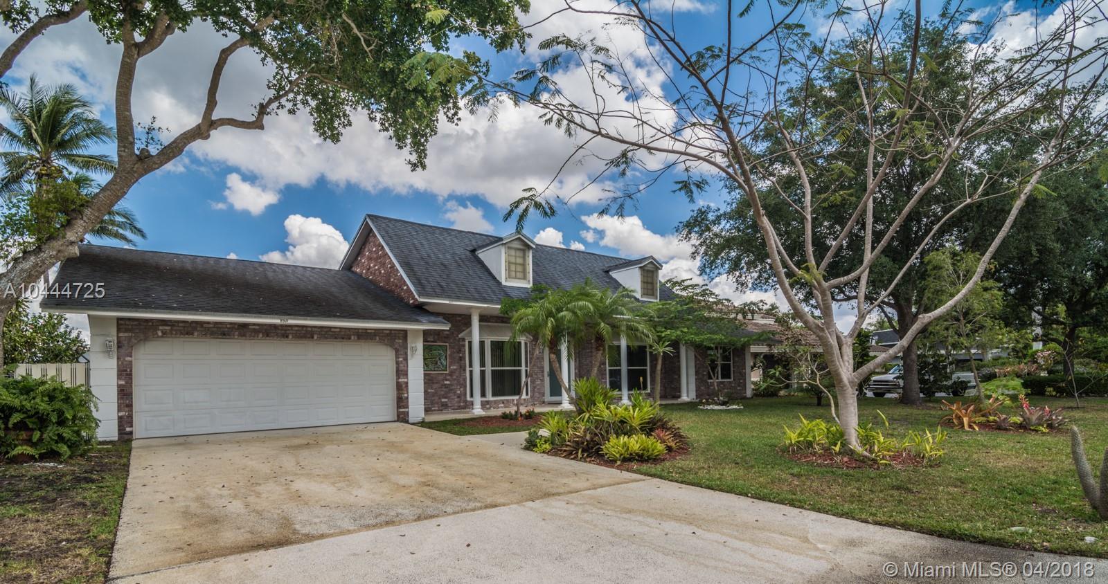 9501 Sea Turtle Manor Plantation, FL 33324 - Photo 2 of 42