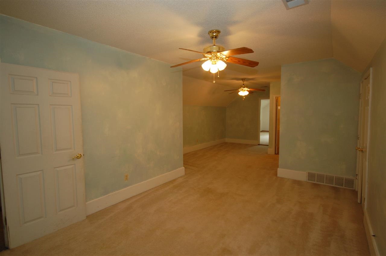 7437 3rd Road Bartlett, TN 38135 - Photo 18 of 22 HUGE bonus room with it's own bathroom!