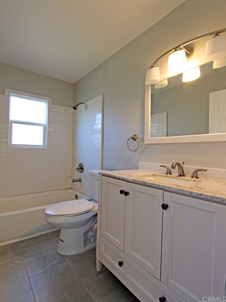 712 West Caldwell Street, Unit A Compton, CA 90220 - Photo 7 of 23