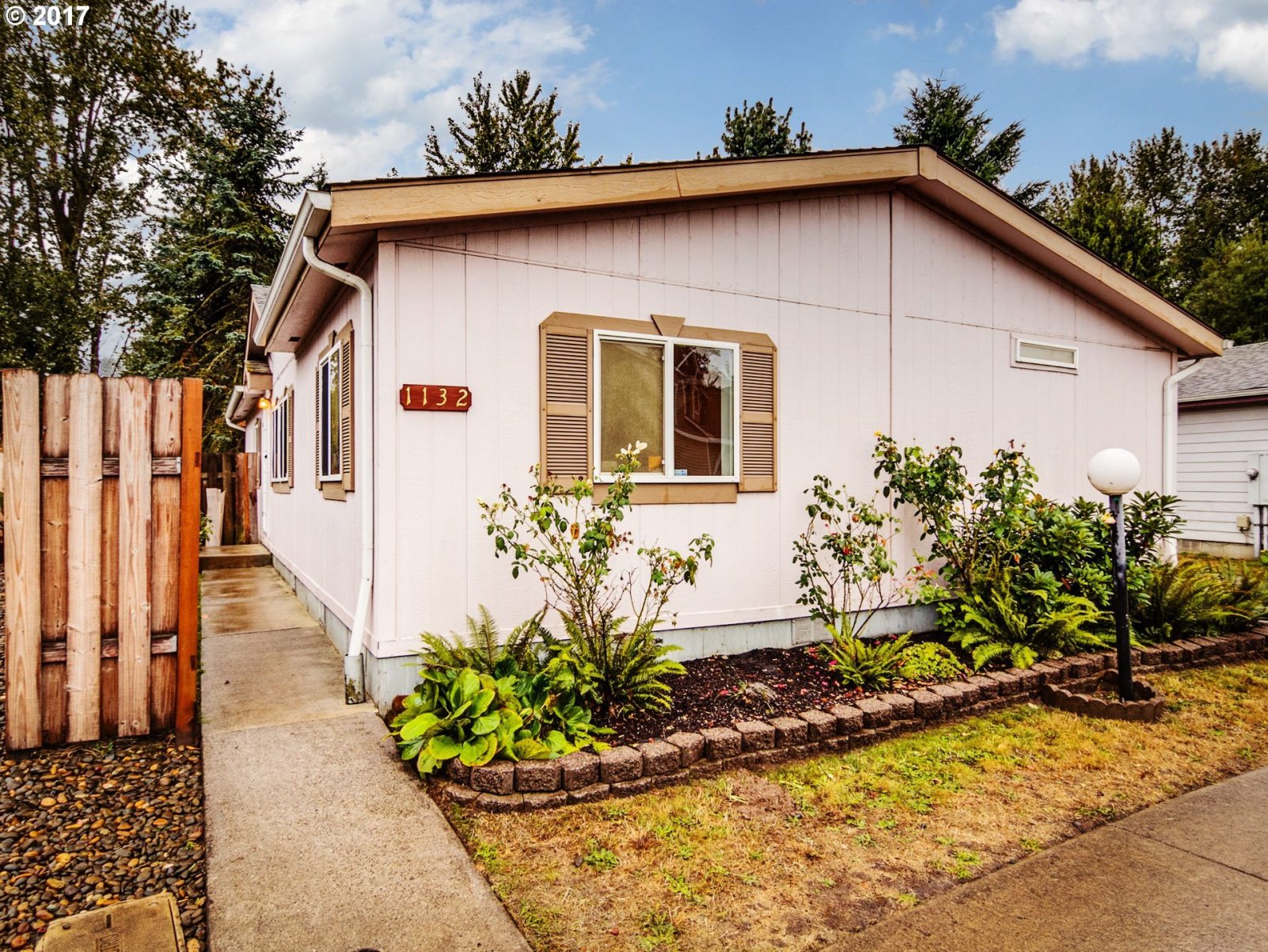 1132 Northeast Mariners Loop Portland, OR 97211 - Photo 2 of 32 Gallery Image 2