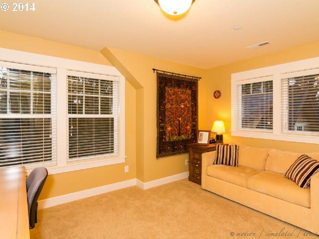 5616 Southwest Texas Street Portland, OR 97219 - Photo 12 of 14 Gallery Image 12
