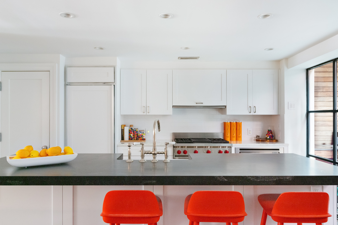 208 West 11th Street Manhattan, NY 10014 - Photo 15 of 19