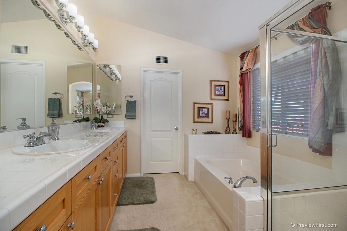 1585 Turquoise Drive Carlsbad, CA 92011 - Photo 13 of 25