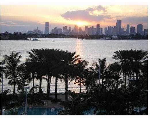 1500 Bay Road, Unit 1528S Miami Beach, FL 33139 - Photo 3 of 8