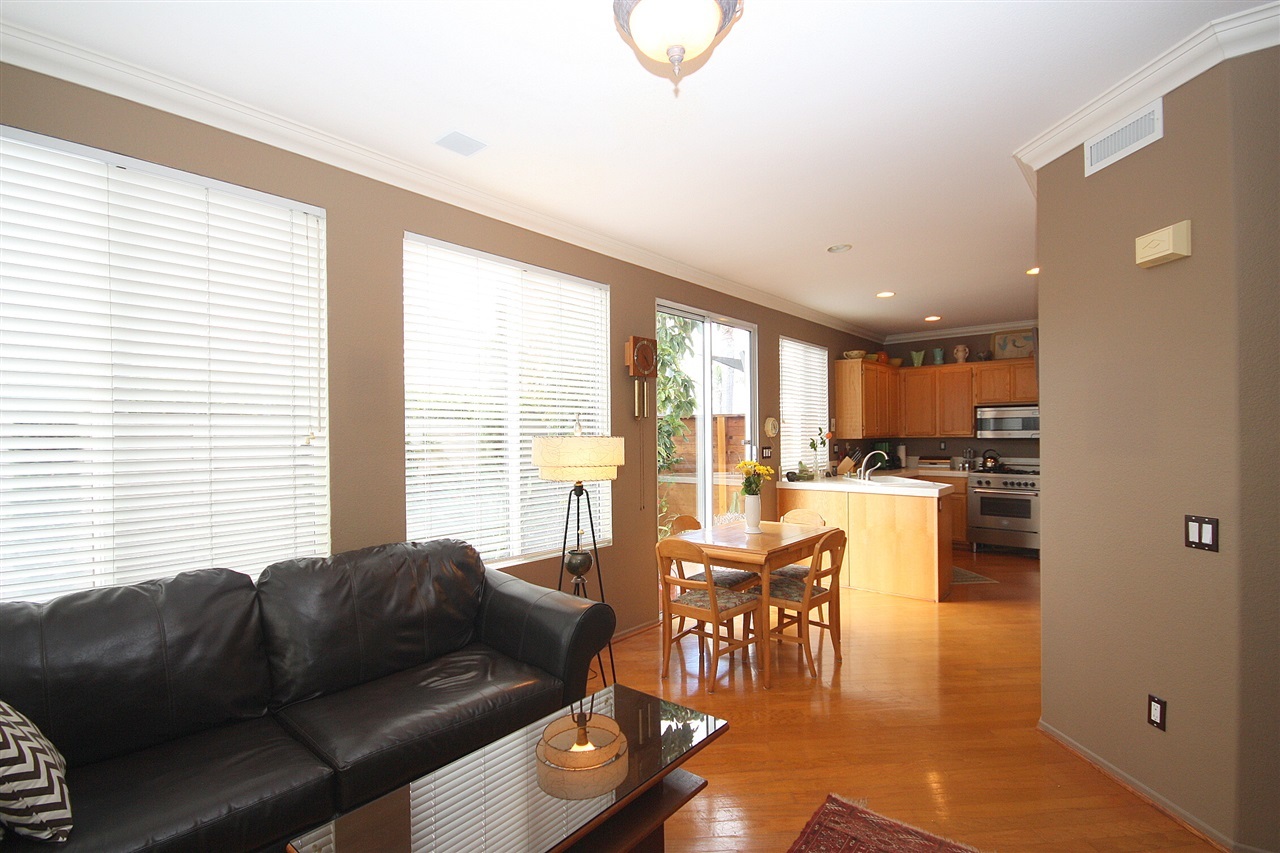 1130 Cambria Way Encinitas, CA 92024 - Photo 11 of 24 Gallery Image 11