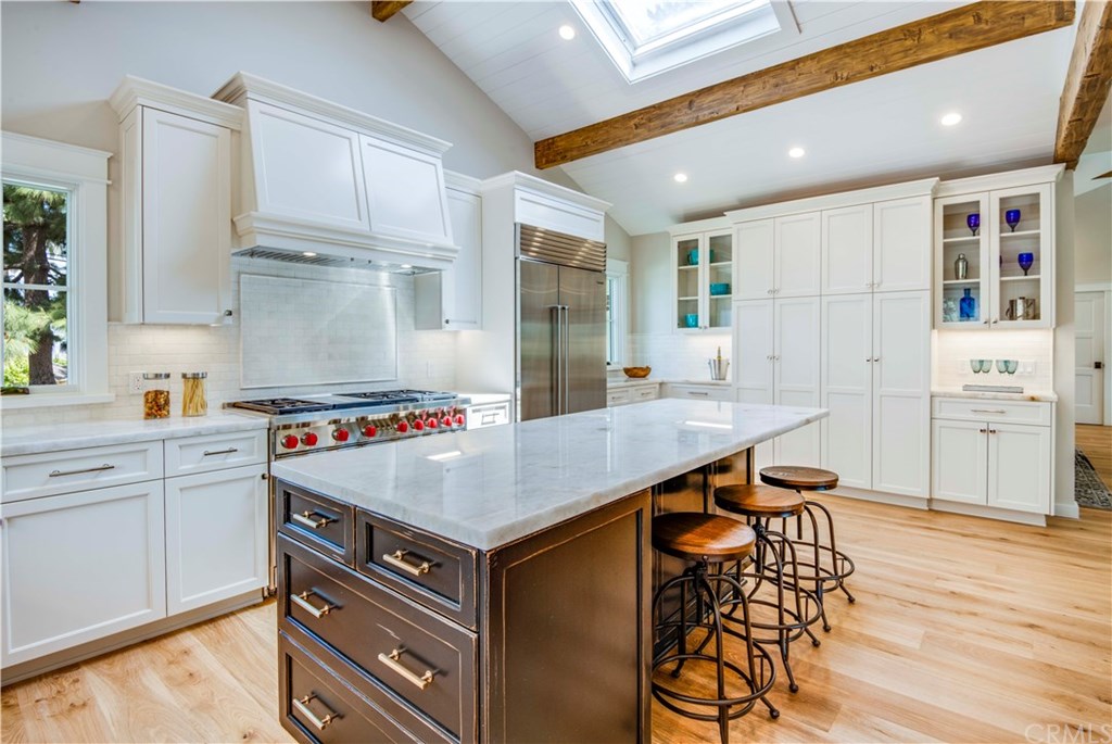 34 Chuckwagon Road Rolling Hills, CA 90274 - Photo 8 of 20