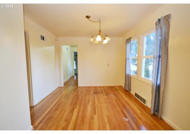 12004 Southeast Foster Road Portland, OR 97266 - Photo 7 of 16