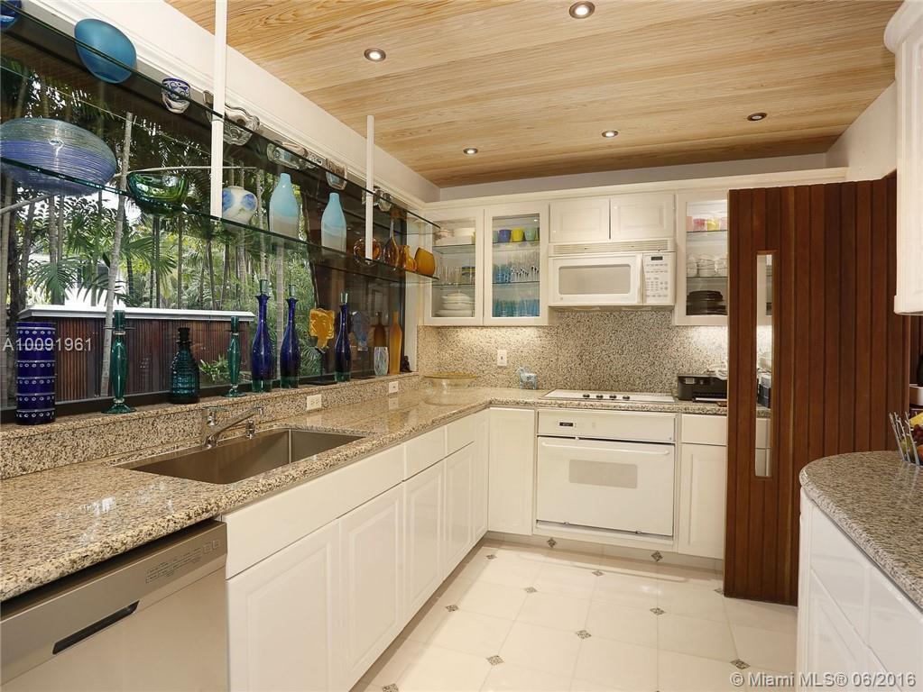 3003 Seminole Street Coconut Grove, FL 33133 - Photo 7 of 31