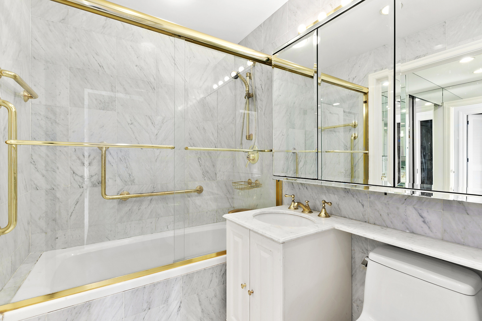 1 5th Avenue, Unit 11HJK Manhattan, NY 10003 - Photo 12 of 18