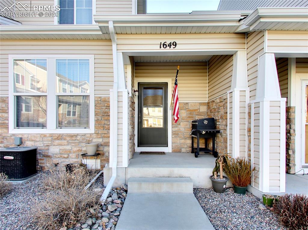 1649 Reilly Grove Colorado Springs, CO 80951 - Photo 4 of 20