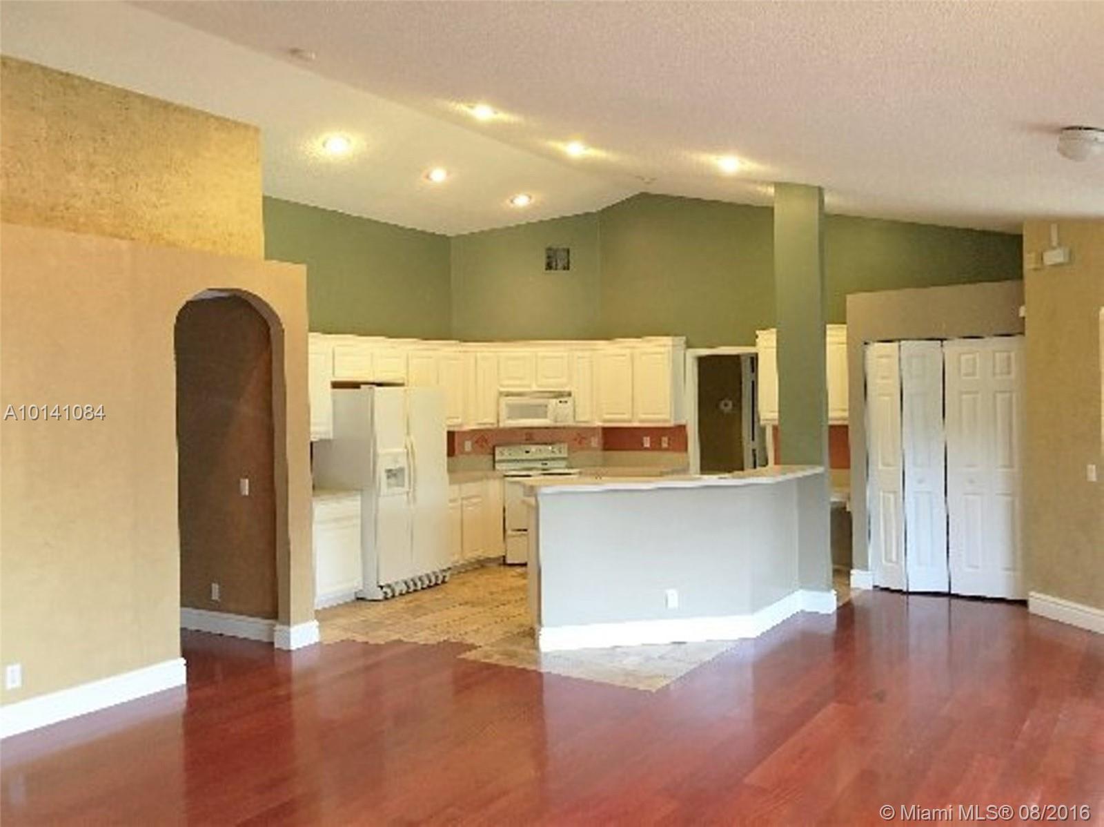 3321 Overlook Road Davie, FL 33328 - Photo 5 of 26 Gallery Image 5