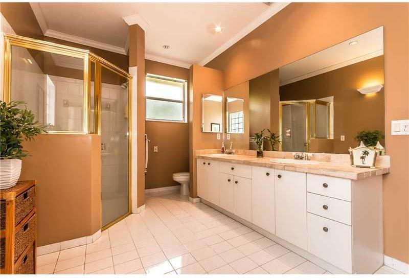 Silver Lakes Pembroke Pines, FL 33029 - Photo 14 of 26