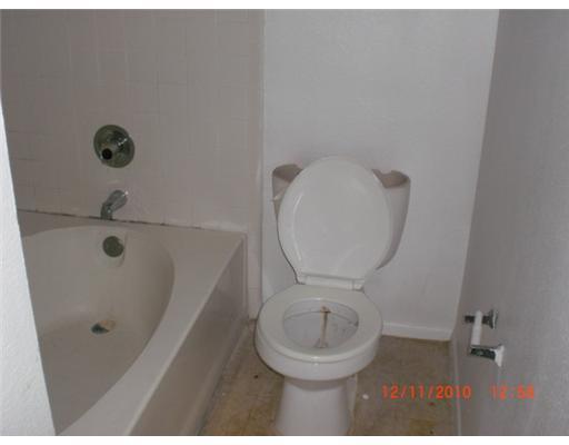 15661 Southwest 104th Terrace, Unit 322 Miami, FL 33196 - Photo 7 of 10