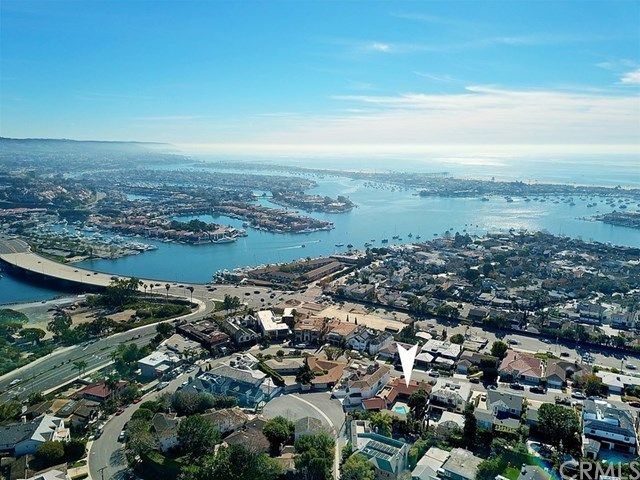 $3,015,000 | 402 Kings Road, Newport Beach, CA 92663