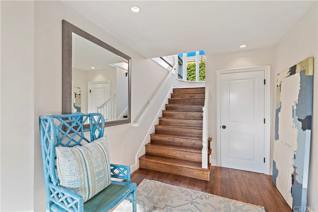 1810 Ocean Way Laguna Beach, CA 92651 - Photo 16 of 24 Formal Entry. All bedrooms downstairs.