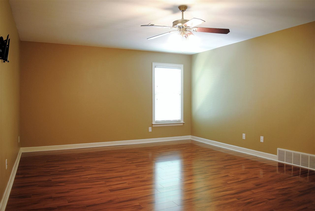 1076 Stanhope Road Collierville, TN 38017 - Photo 18 of 25 hardwood floors for allergy concerns. no carpet