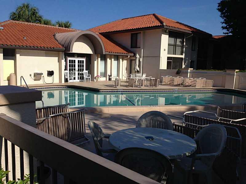 Boca Teeca Boca Raton, FL 33487 - Photo 4 of 24