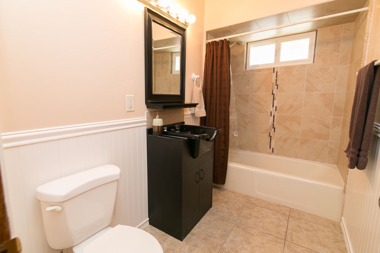 2027 Old Bend Road El Cajon, CA 92021 - Photo 10 of 25 Guest Bathroom