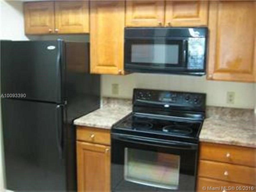875 Riverside Drive, Unit 711 Coral Springs, FL 33071 - Photo 3 of 20