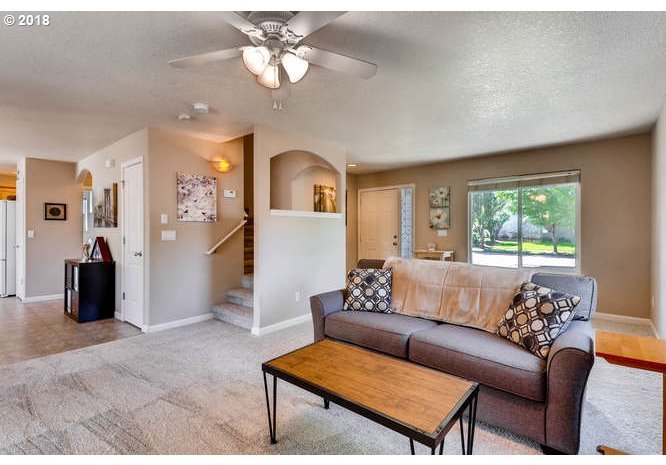4398 5th Street Hubbard, OR 97032 - Photo 11 of 28 Gallery Image 11