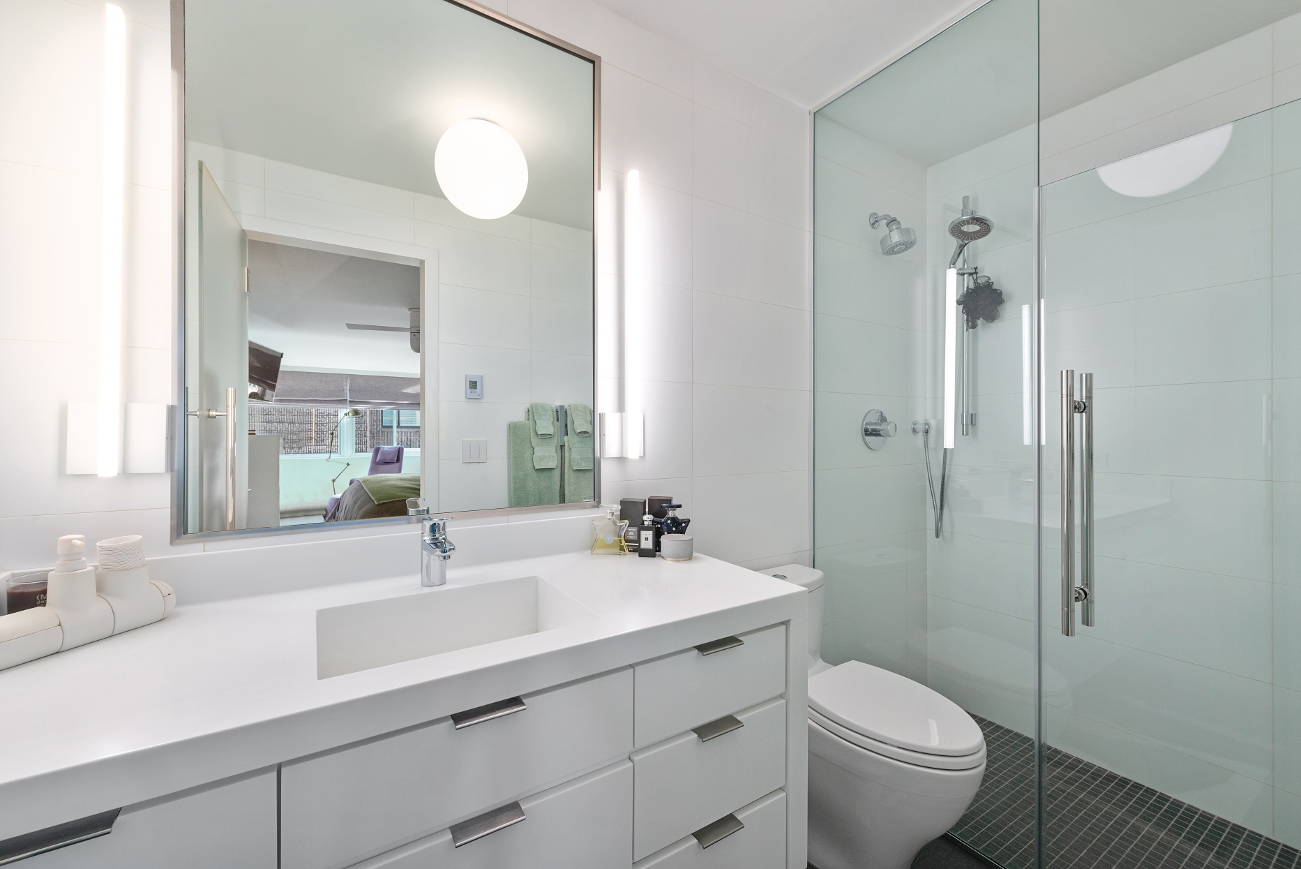 303 East 49th Street, Unit 16 Manhattan, NY 10017 - Photo 6 of 9