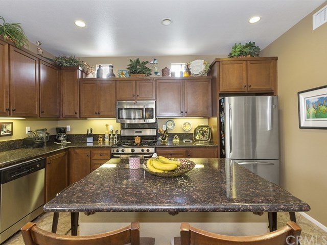 7693 Bombay Place, Unit 1 Rancho Cucamonga, CA 91739 - Photo 15 of 33