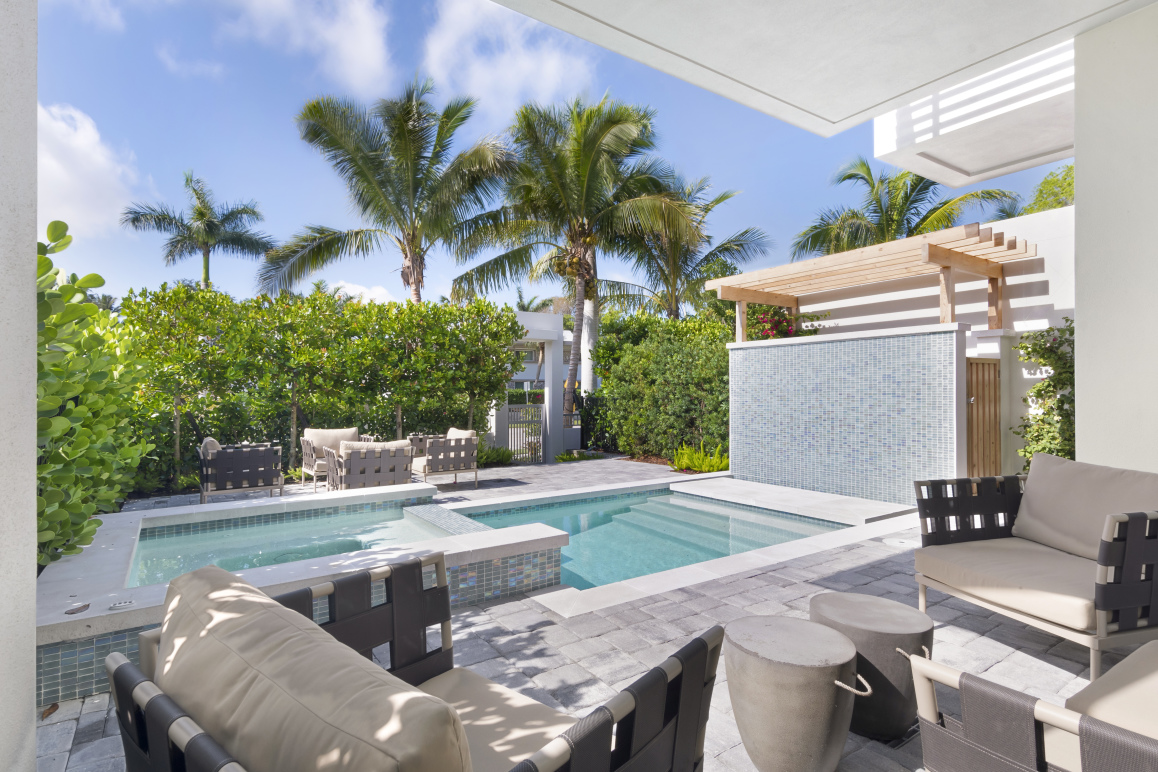 Banyan Corners 365 Banyan Blvd, Naples, FL 34102 - Photo 3 of 23