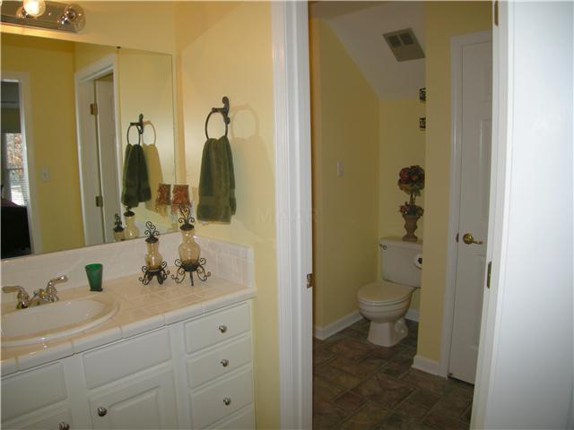 1057 Dent Road Eads, TN 38028 - Photo 18 of 25 Jack and Jill Bath