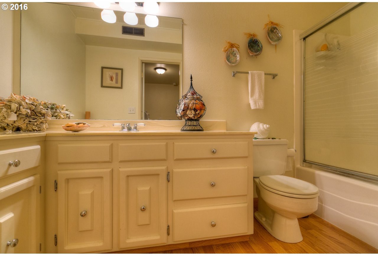 842 Hylo Road Southeast Salem, OR 97306 - Photo 20 of 28 Gallery Image 20
