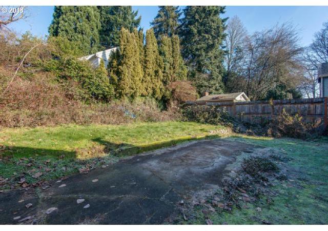 35 Southwest Custer Street Portland, OR 97219 - Photo 11 of 11 Gallery Image 11