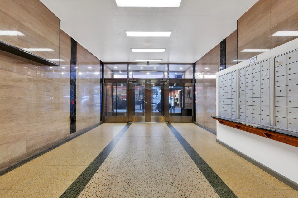 245 West 51st Street, Unit 602 Manhattan, NY 10019 - Photo 6 of 8