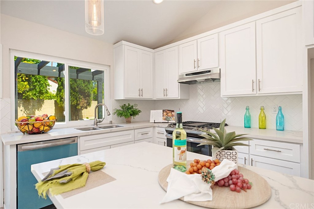 1745 North Bates Circle Anaheim, CA 92806 - Photo 10 of 32