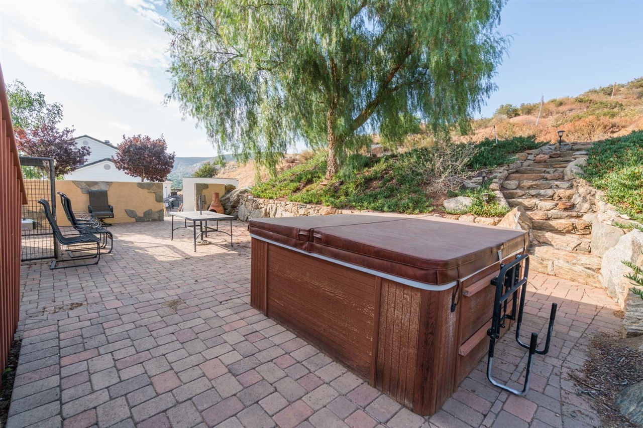 16517 Wikiup Road Ramona, CA 92065 - Photo 5 of 21 Gallery Image 5